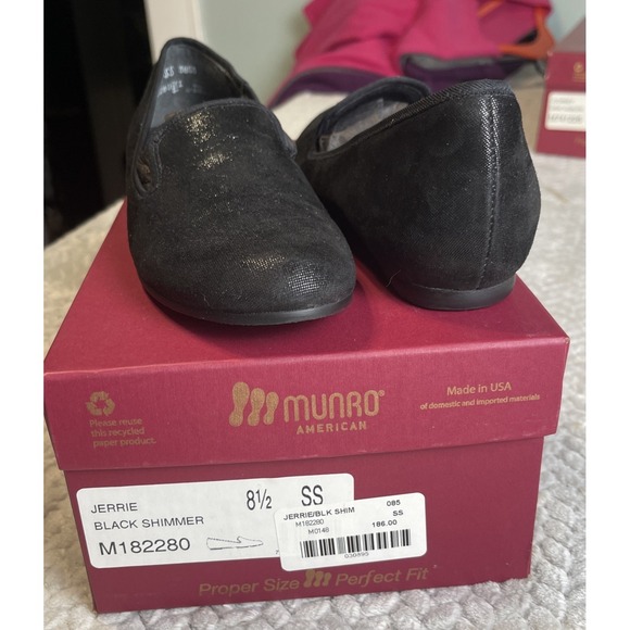 Munro Shoes - Munro American Jerrie Black Shimmer Flats Women's‎ Size 8.5 SS
